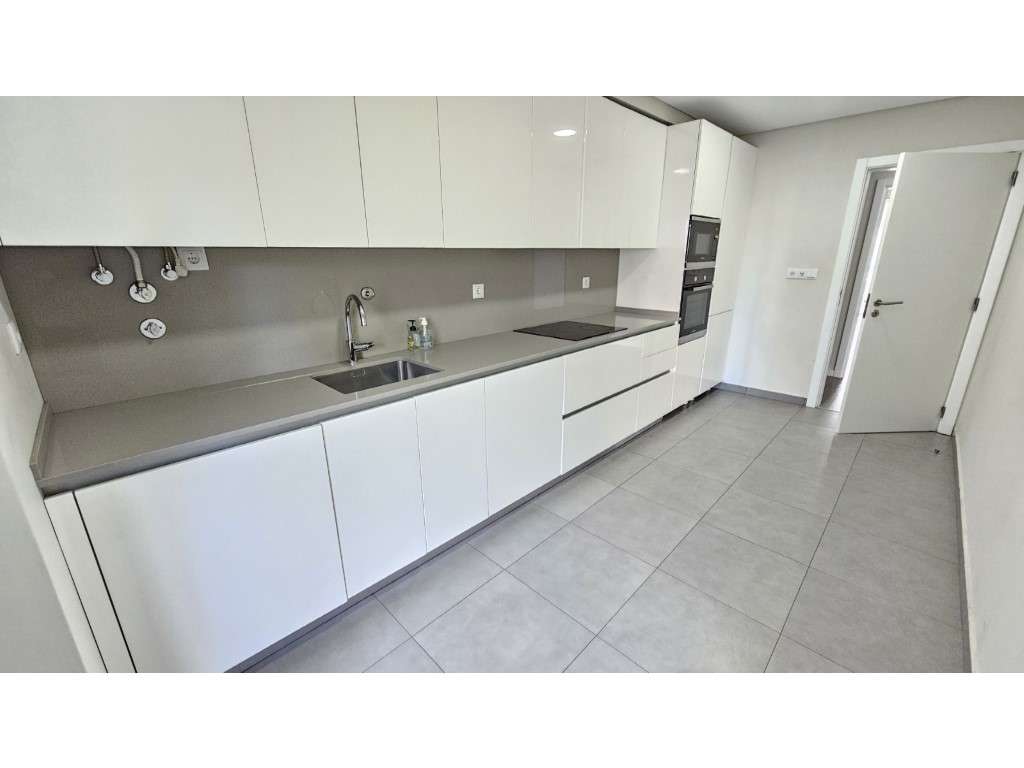 T3 com parqueamento - Urb. Solvillas, Póvoa de Santo Adrião - Grande imagem: 5/29