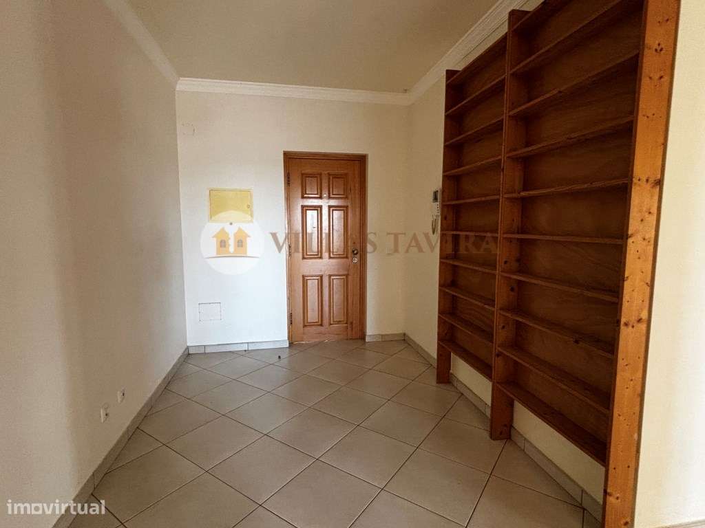 Apartamento T2 - Vistas-Centro - 2 lugares de Parqueamento - Grande imagem: 4/35