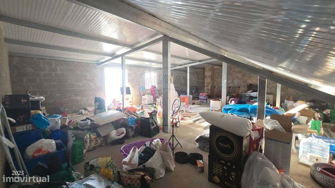 Moradia T2 para venda-23