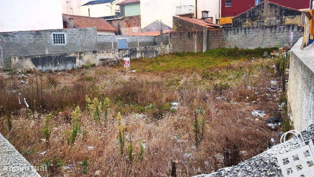 Terreno para construção urbana com a área de 352 m2, viabilidade até d-3