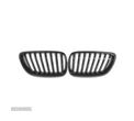 GRELHA FRONTAL PARA BMW SERIE 2 F22 F23 LOOK M-PERFORMANCE COR PRETO BRILHANTE - 2