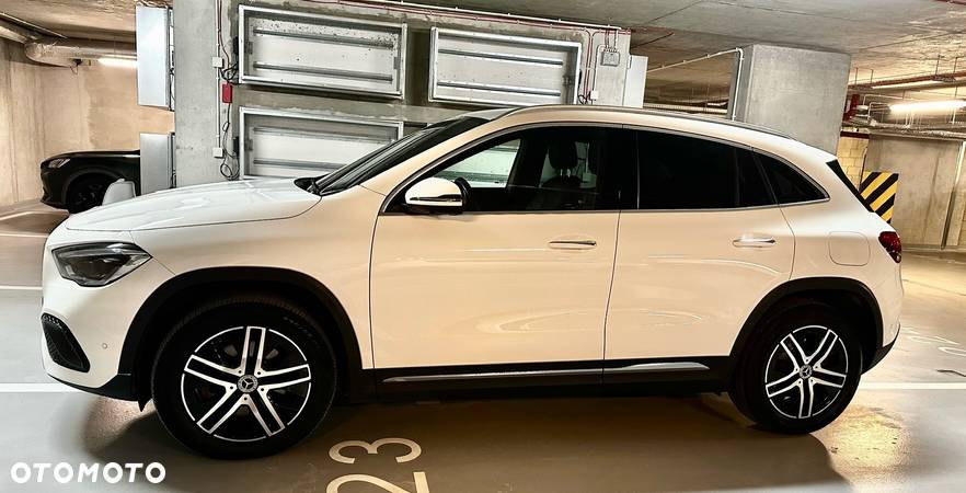 Mercedes-Benz GLA 220 d Progressive - 8