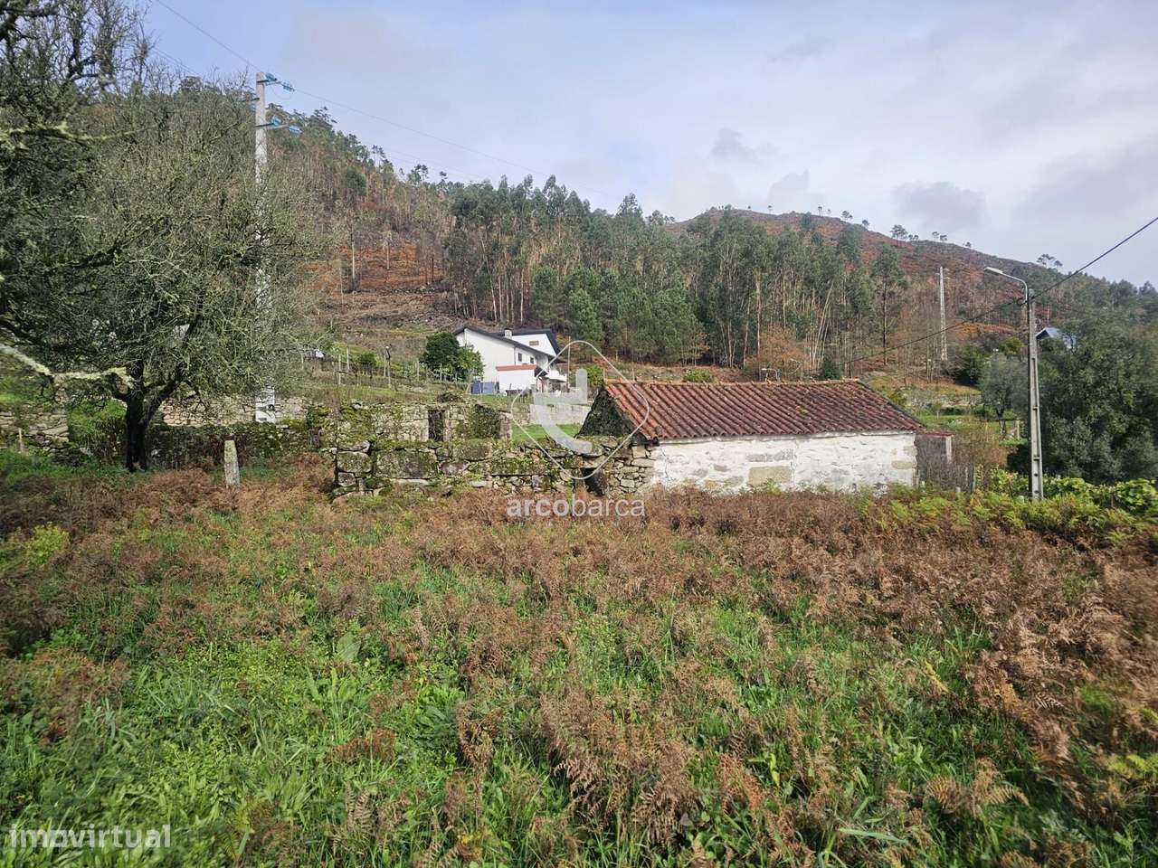 Propriedade para restauro - Loureda - Arcos de Valdevez-12