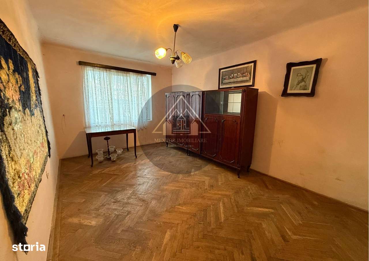 Casa de 5 camere, Semi-Central, Medias-10