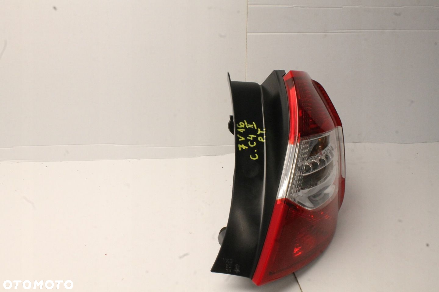 LAMPA TYLNA PRAWA TYŁ PRAWY CITROEN C4 II 2010R- - 3