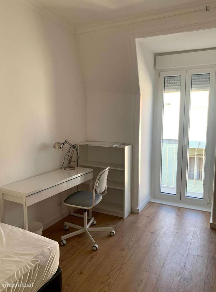 Quarto - localizado em Penha de França Lisbon - Grande imagem: 2/9