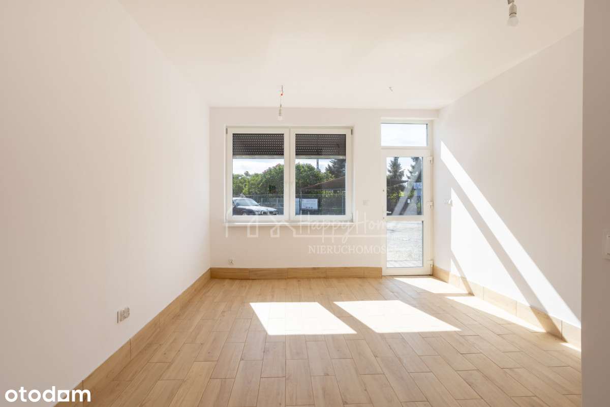 Miejsce postojowe — Witryna — Luboń - Pełny obrazek: 1/10