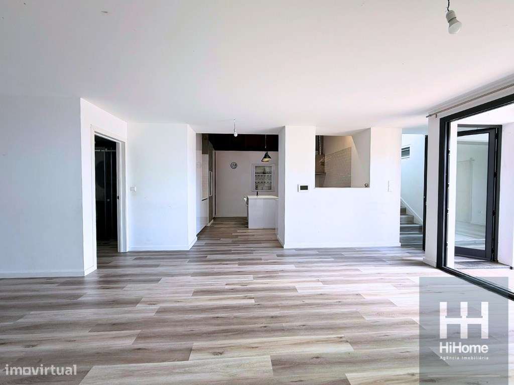 Moradia T3 com vistas incríveis na Fajã da Ovelha - Grande imagem: 4/31