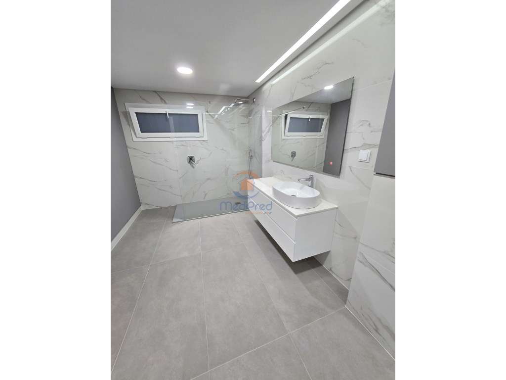 Apartamento T4 | Alverca do Ribatejo-23