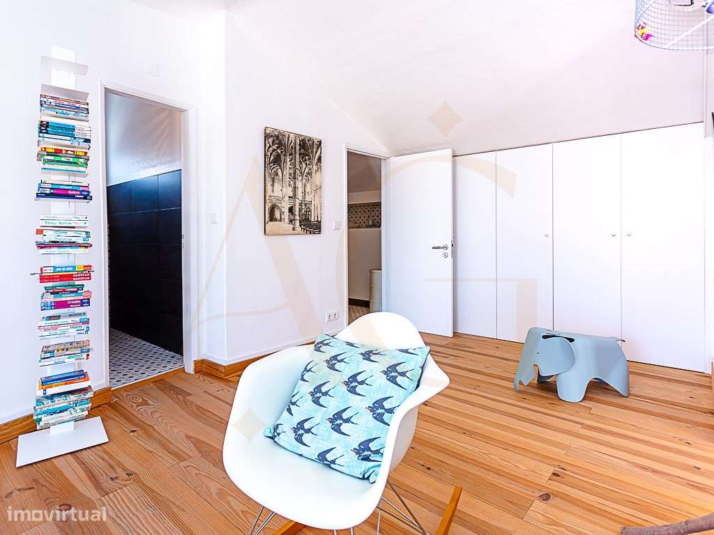 Moradia com Garagem, Piscina, Jardim e amplos Terraços, para venda ...-29