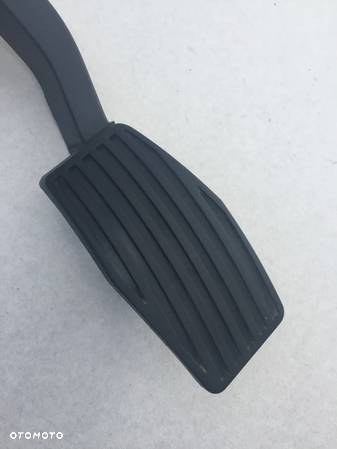 PEDAŁ POTENCJOMETR GAZU OPEL CORSA D 55702020 - 4