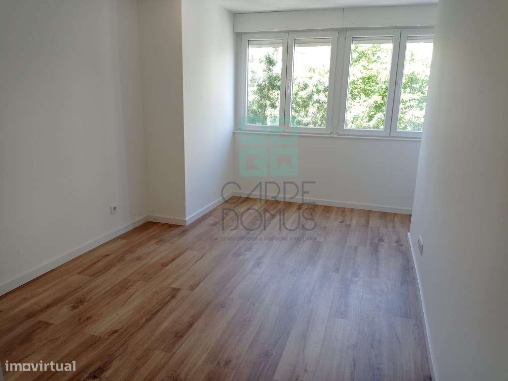 Apartamento T3 , remodelado, no Lumiar - Lisboa-34