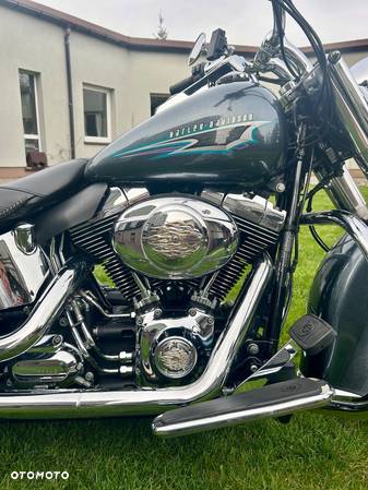 Harley-Davidson Softail Deluxe - 24