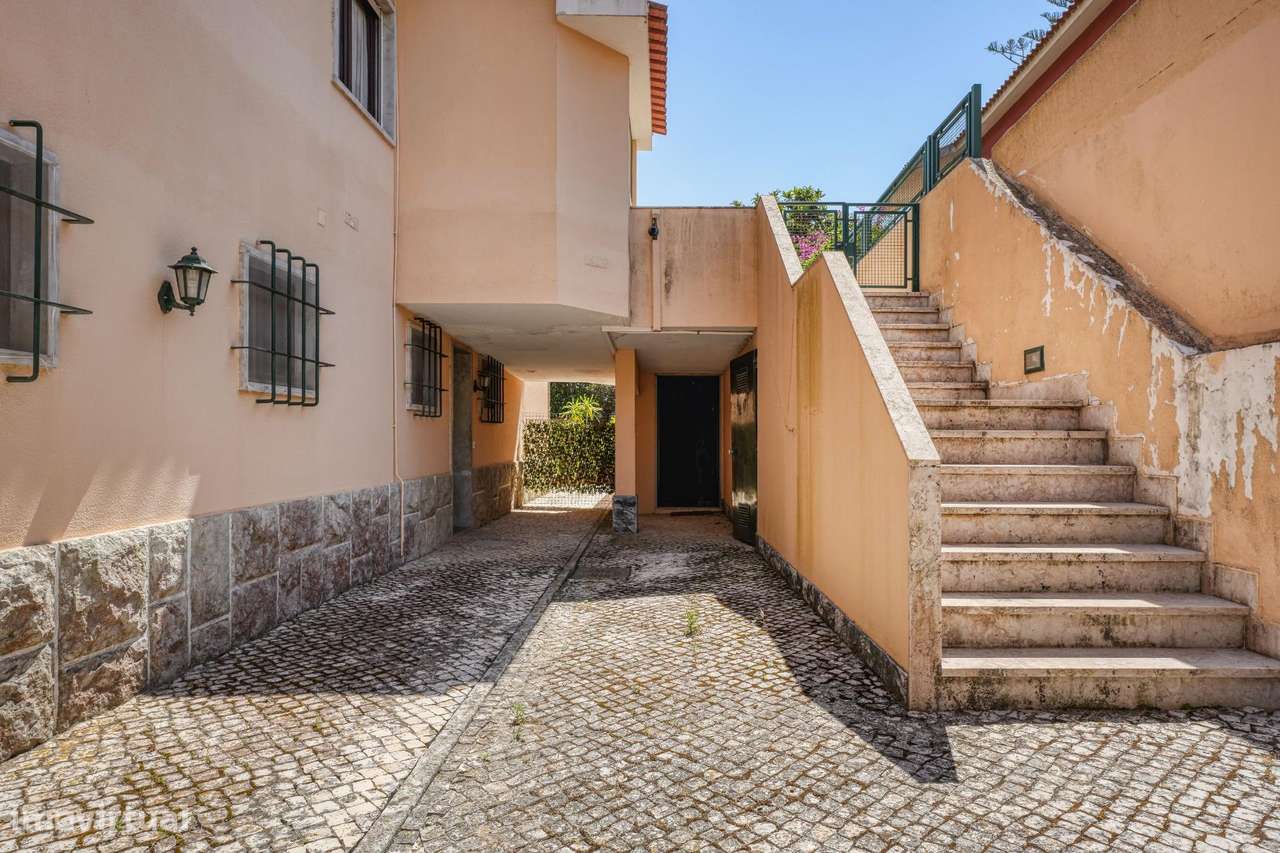 Moradia independente T8 com jardim, pomar e garagem | Nova Oeiras-56