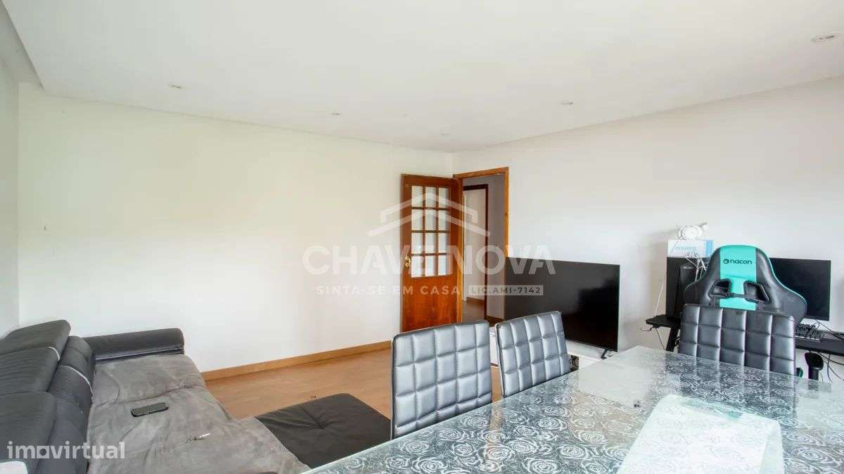 Apartamento T3 em Canidelo c/ vistas mar | Remodelado-2