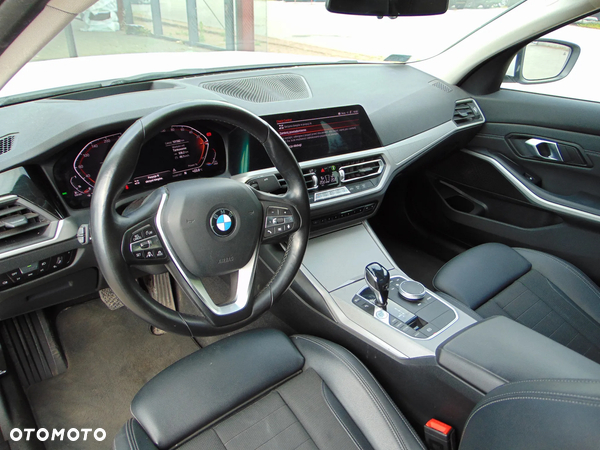 BMW Seria 3 318d Advantage - 20