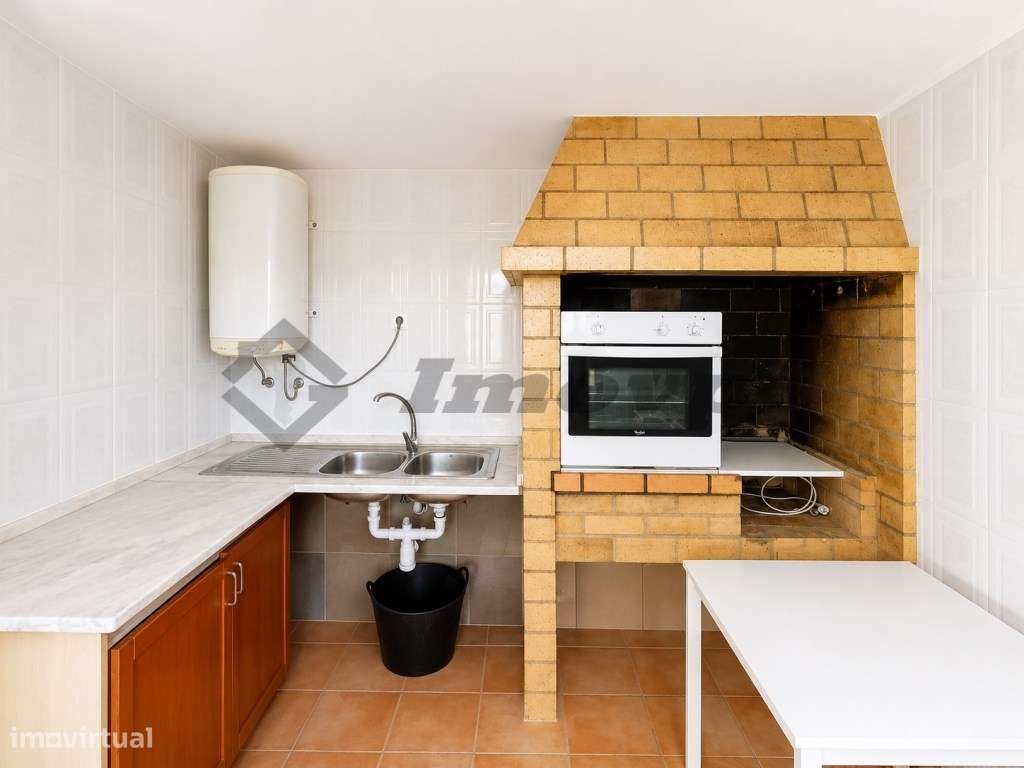 Moradia T3 com amplo terreno a 1,5 km da praia, Vila do Bispo-27