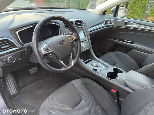 Ford Mondeo 2.0 EcoBlue Titanium - 23