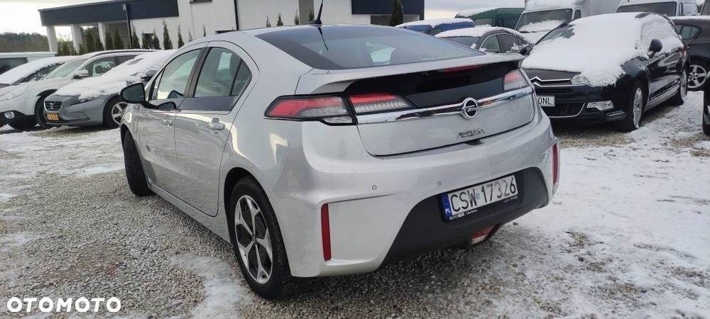 Opel Ampera - 10