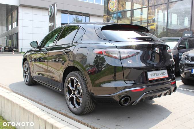 Alfa Romeo Stelvio 2.0 Turbo Veloce Q4 - 3