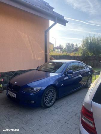 BMW Seria 3 330d Coupe Aut. M Sport Edition - 17