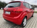 Kia Venga - 34