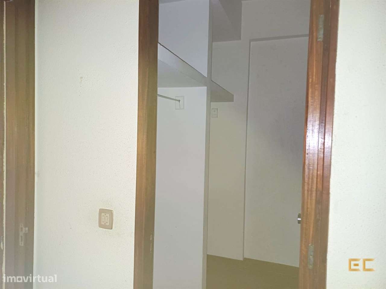 Apartamento T3 com Garagem - Abadias!-21