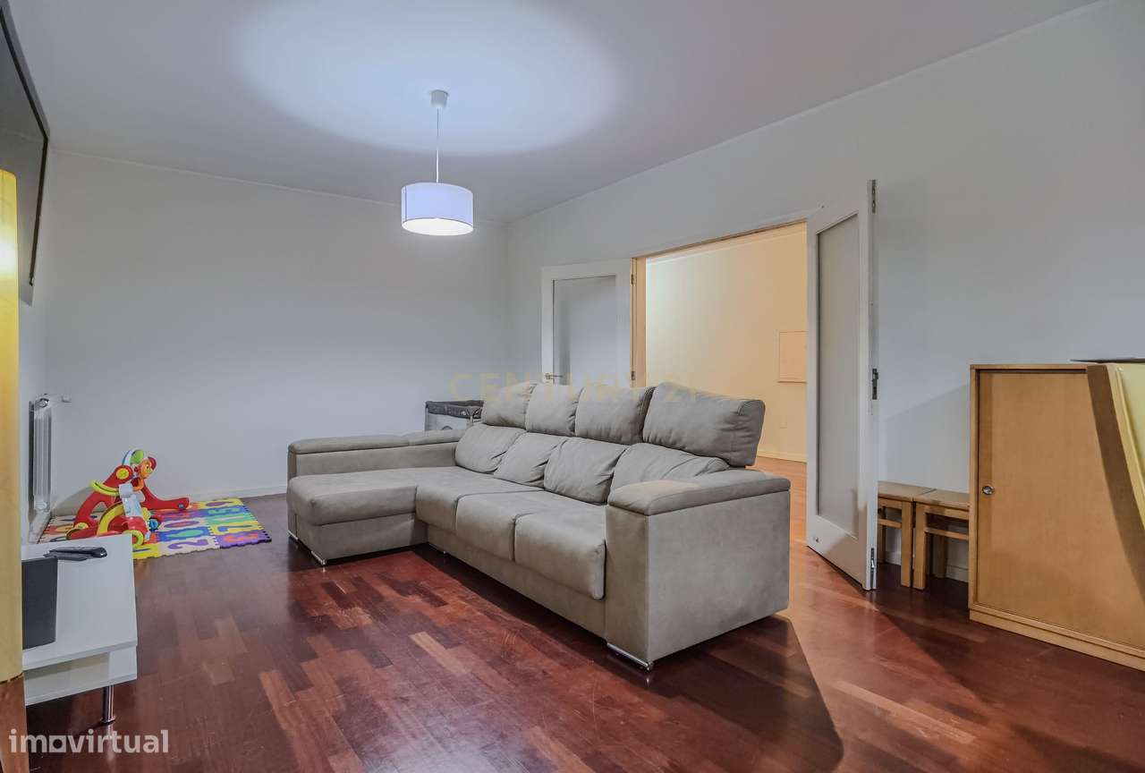 Apartamento T3 - Condomínio Privado, Garagem Box 2 carros - Aeroporto, - Grande imagem: 5/27