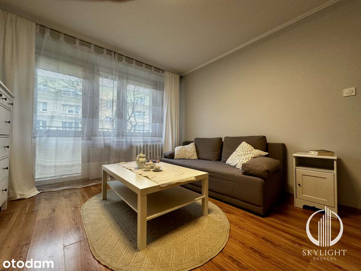 Przestronna kawalerka w spokojnej części Łodzi - Pełny obrazek: 1/10