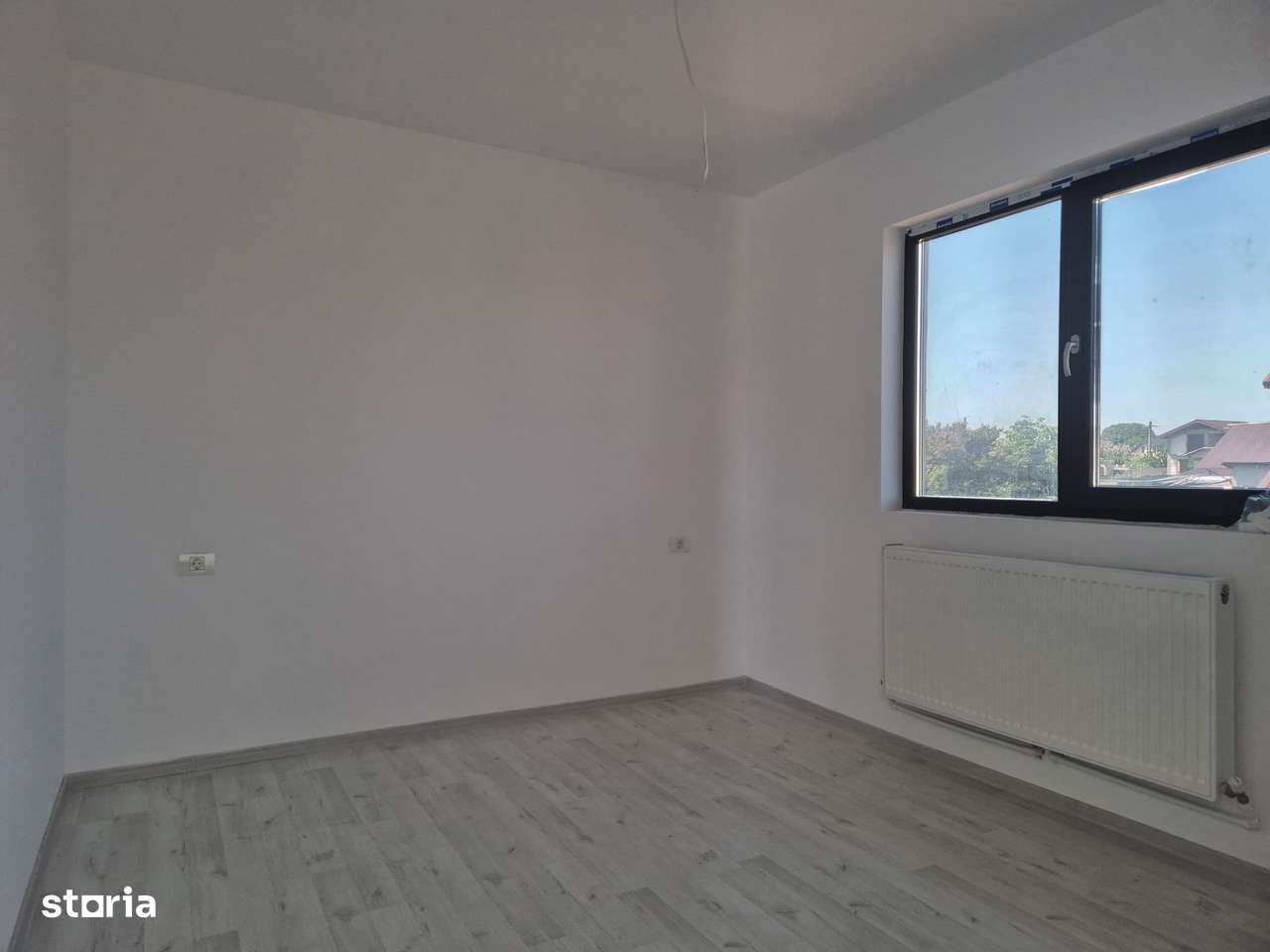 Vila P+1 în localitatea Lumina, finisaje de calitate superioară-6
