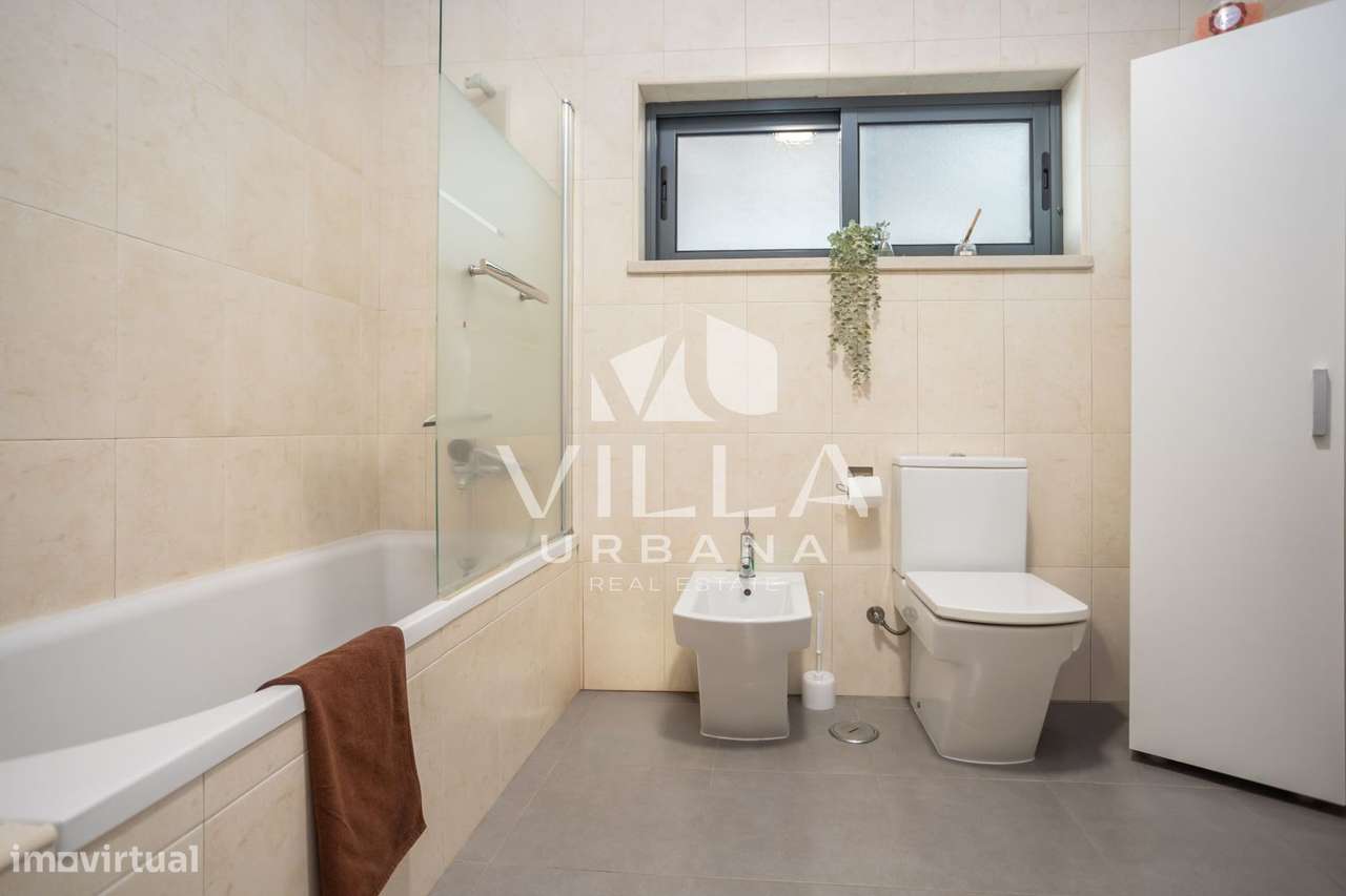 Moradia T3+1 Isolada com Jardim e Excelentes Áreas | Quinta do Anjo-30