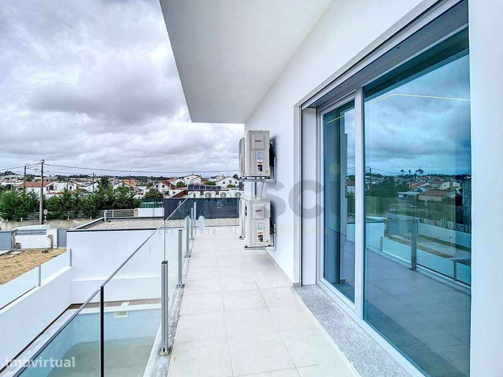 Moradia T3 com Logradouro e Churrasqueira em Pinhal General-23