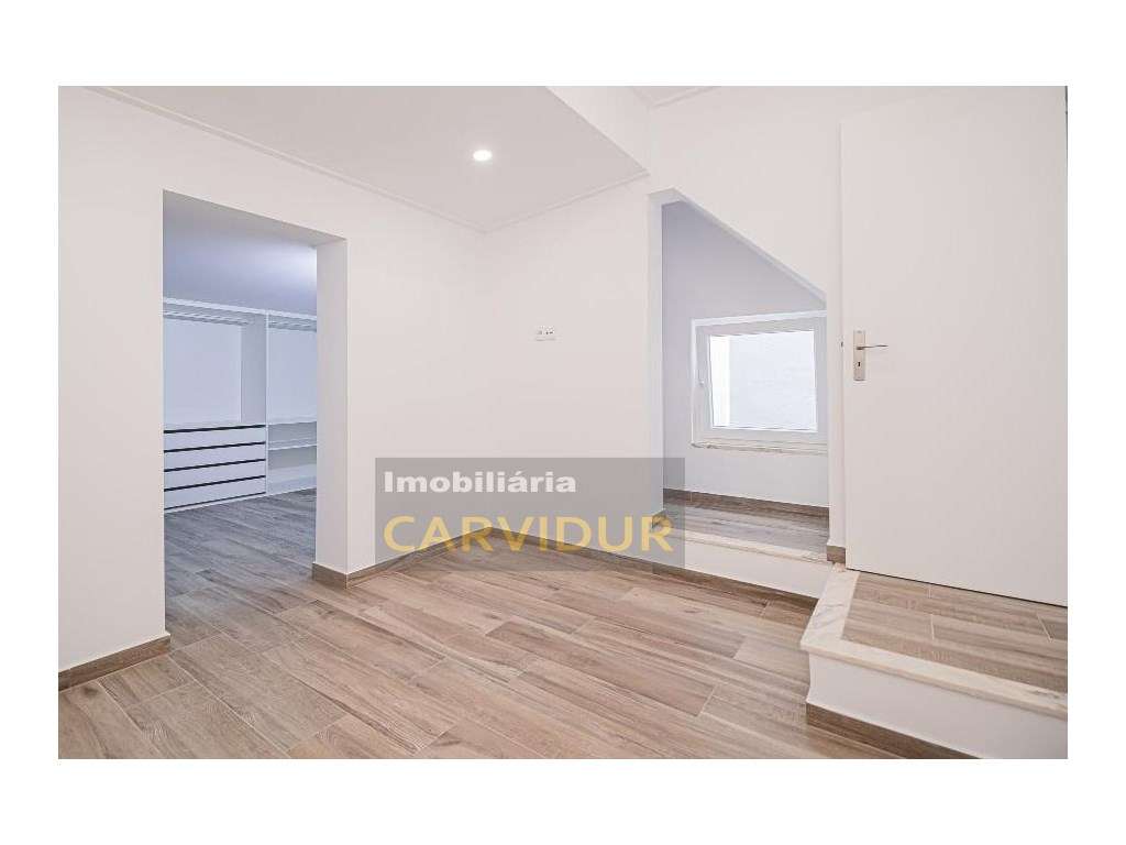 Alto Seixalinho T2 totalmente remodelado e equipado-10