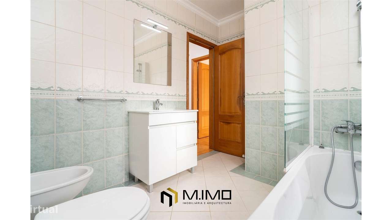 Moradia M3 com Vista Mar e Terraço Panorâmico – A 5 Minutos da Praia-27