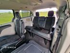 Chrysler Town & Country 3.6 Limited - 37