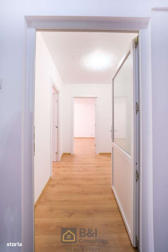 2 Camere Decomandat | Vedere Panoramică Palat | Podul Roș-4