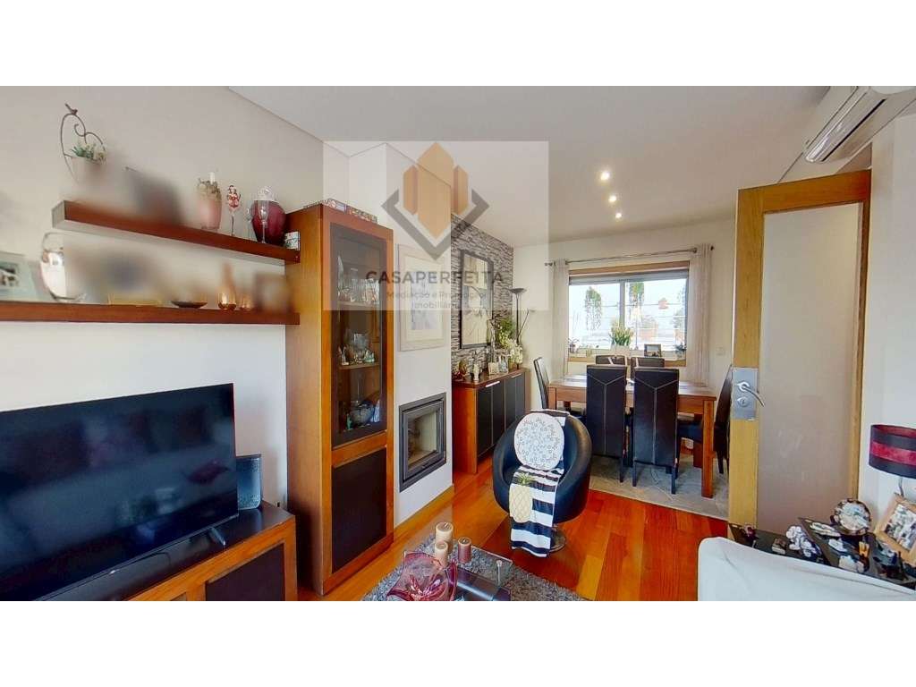 Moradia T3 + Escritório com Espaço Exterior - Mafamude - Junto a Sa...-11