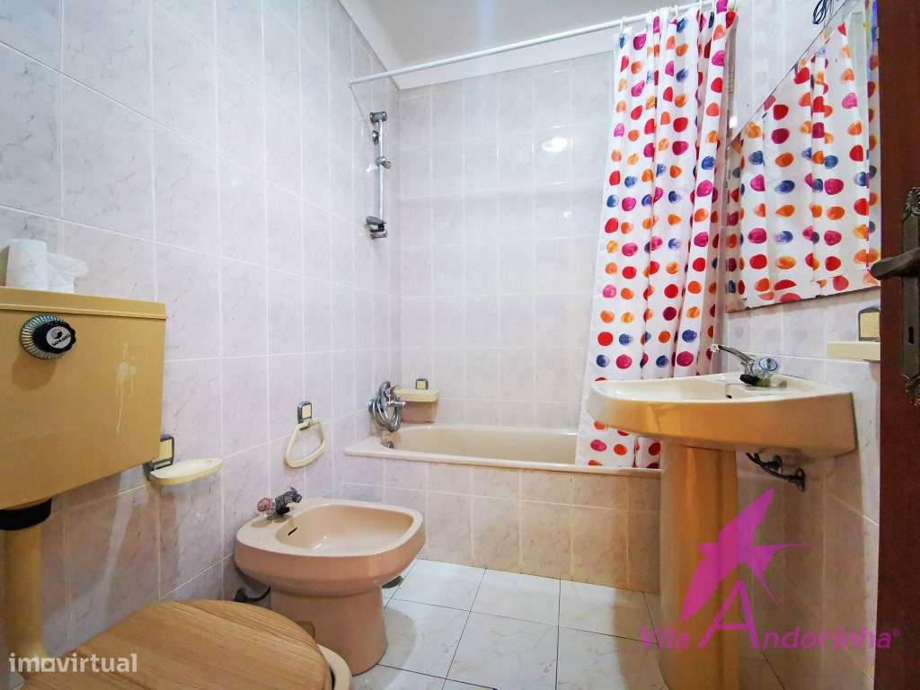 Moradia T4 a 10 metros da praia - Grande imagem: 5/21