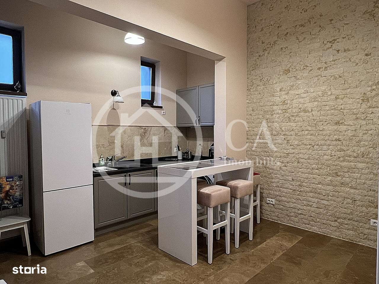 Apartament cu 2 camere de vanzare Ultracentral Oradea - Imagine principală: 1/13