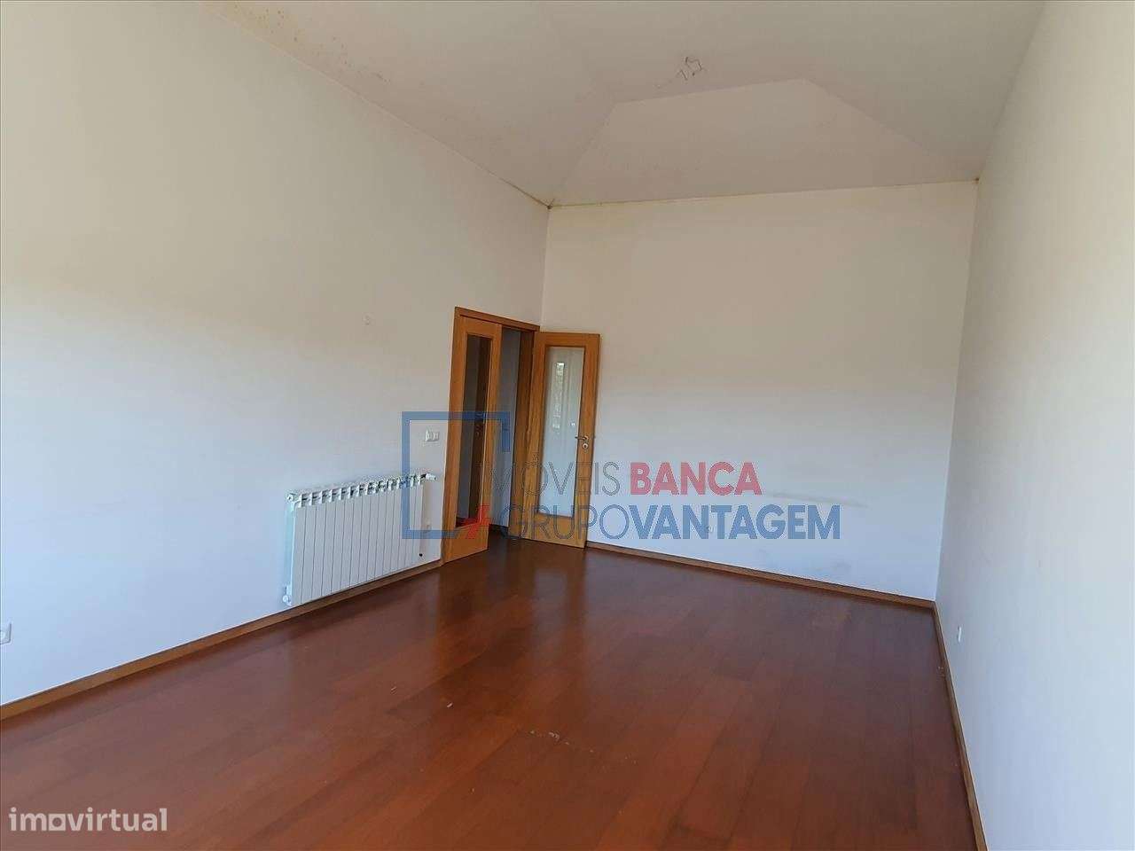 Apartamento T2 C/ Lugar de Garagem e Arrecadação - Grande imagem: 3/17
