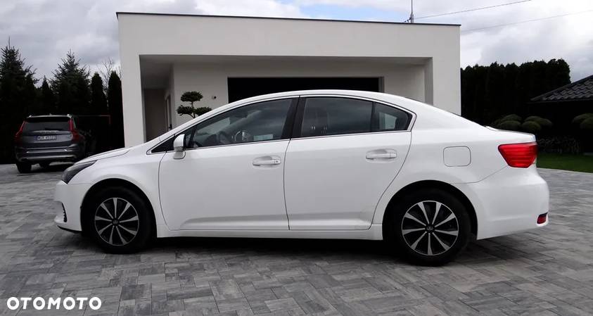 Toyota Avensis 2.0 D-4D Active - 13