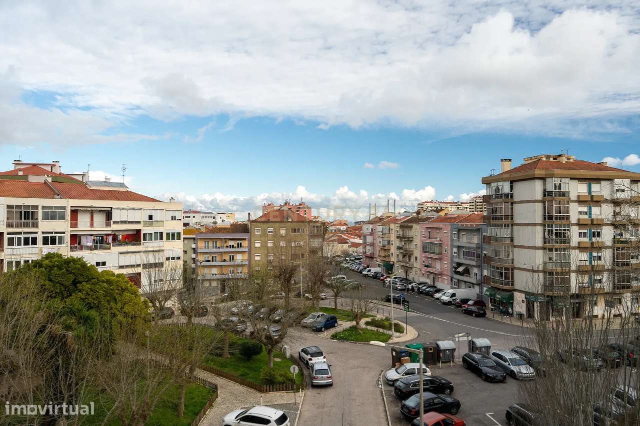 ESPECTACULAR APARTAMENTO T2 EM SACAVÉM - Grande imagem: 5/30