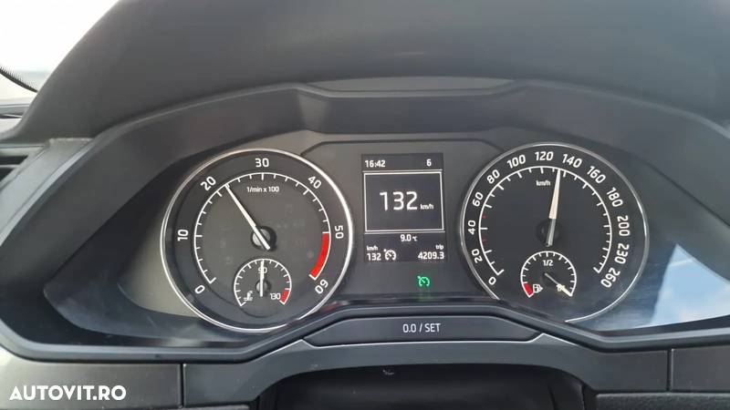 Skoda Superb 1.6 TDI Active - 13