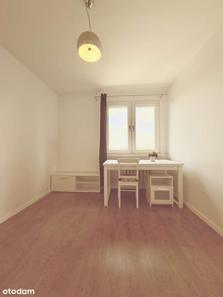 3 pokoje | 60 m² | Dwustronne Północ–Południe | Balkon | Parking