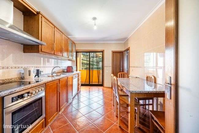 Moradia T3 no Centro da Póvoa de Lanhoso - Grande imagem: 4/23