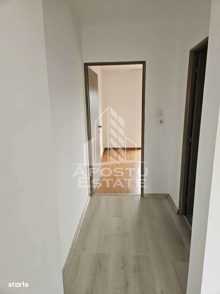 Apartament cu 2 camere, etajul 3, zona Steaua - Imagine principală: 5/6