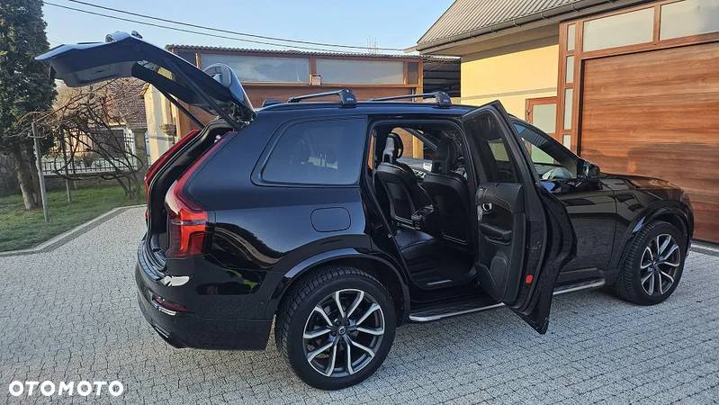 Volvo XC 90 D5 AWD R-Design 7os - 7