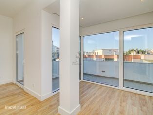 Duplex em último piso totalmente renovado a estrear, pronto a habitar. - Grande imagem: 3/34