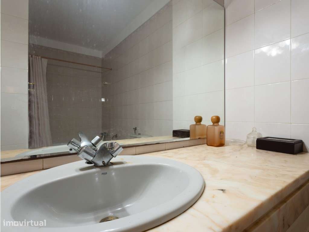 Moradia T3 em Santa Clara-33