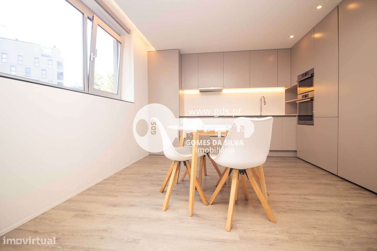 Apartamento T1 no Parque Norte - Construção Acrescentar-17